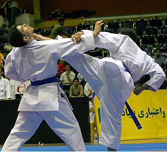 کسب مدال طلا توسط کاراته‌کای سیرجانی