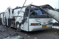 تصادف اتوبوس با کامیون حامل چسب ۱۲ کشته بر جا گذاشت