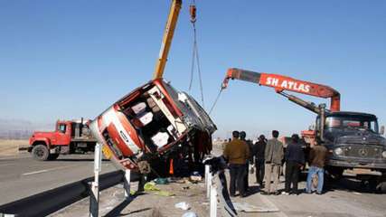 واژگونی اتوبوس اسکانیا ۵ کشته و زخمی بر جای گذاشت
