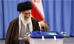 هرکسی که عزت، عظمت و شکوه ایران را دوست دارد در انتخابات شرکت نماید/ انتخاب طوری باشد که دشمن را مأیوس کند