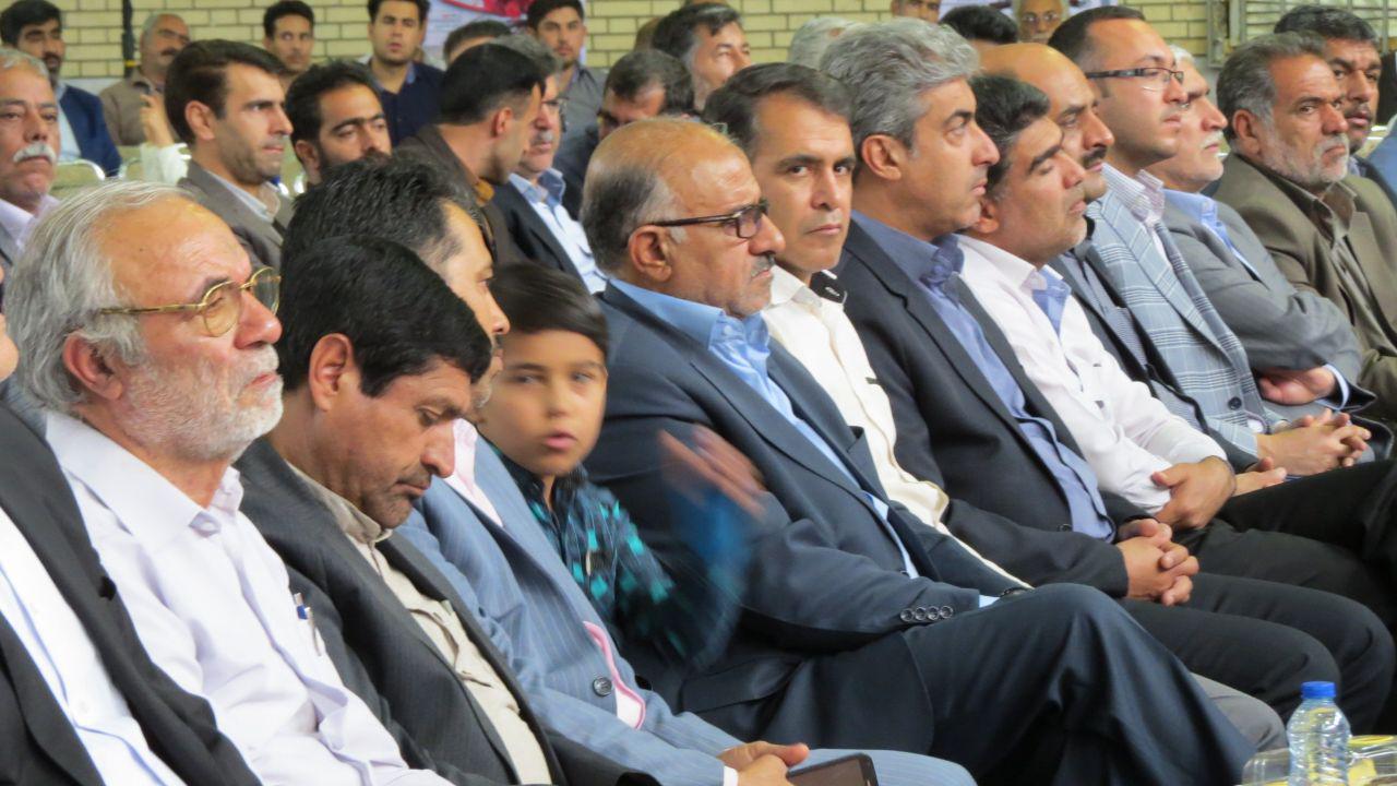 مراسم تجلیل از معلمان نمونه سیرجان برگزار شد/ تصاویر