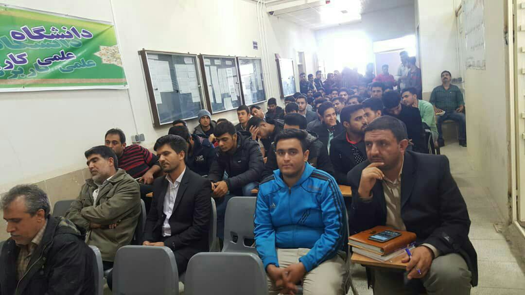 همایش جوانان انقلابی در سیرجان برگزار شد