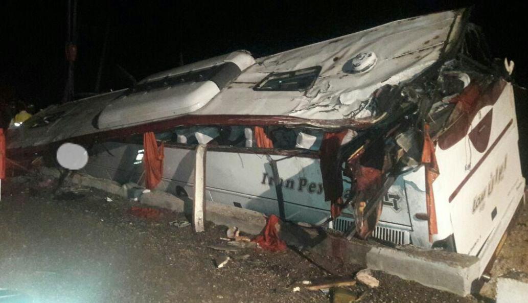 واژگونی اتوبوس سیرجانی در جاده کرمان تکذیب شد
