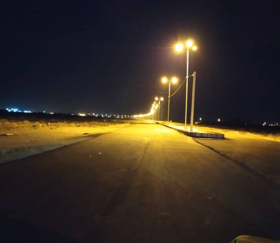 تکمیل و بهره برداری از پروژه بهسازی و احداث شبکه روشنایی محور فرودگاه سیرجان