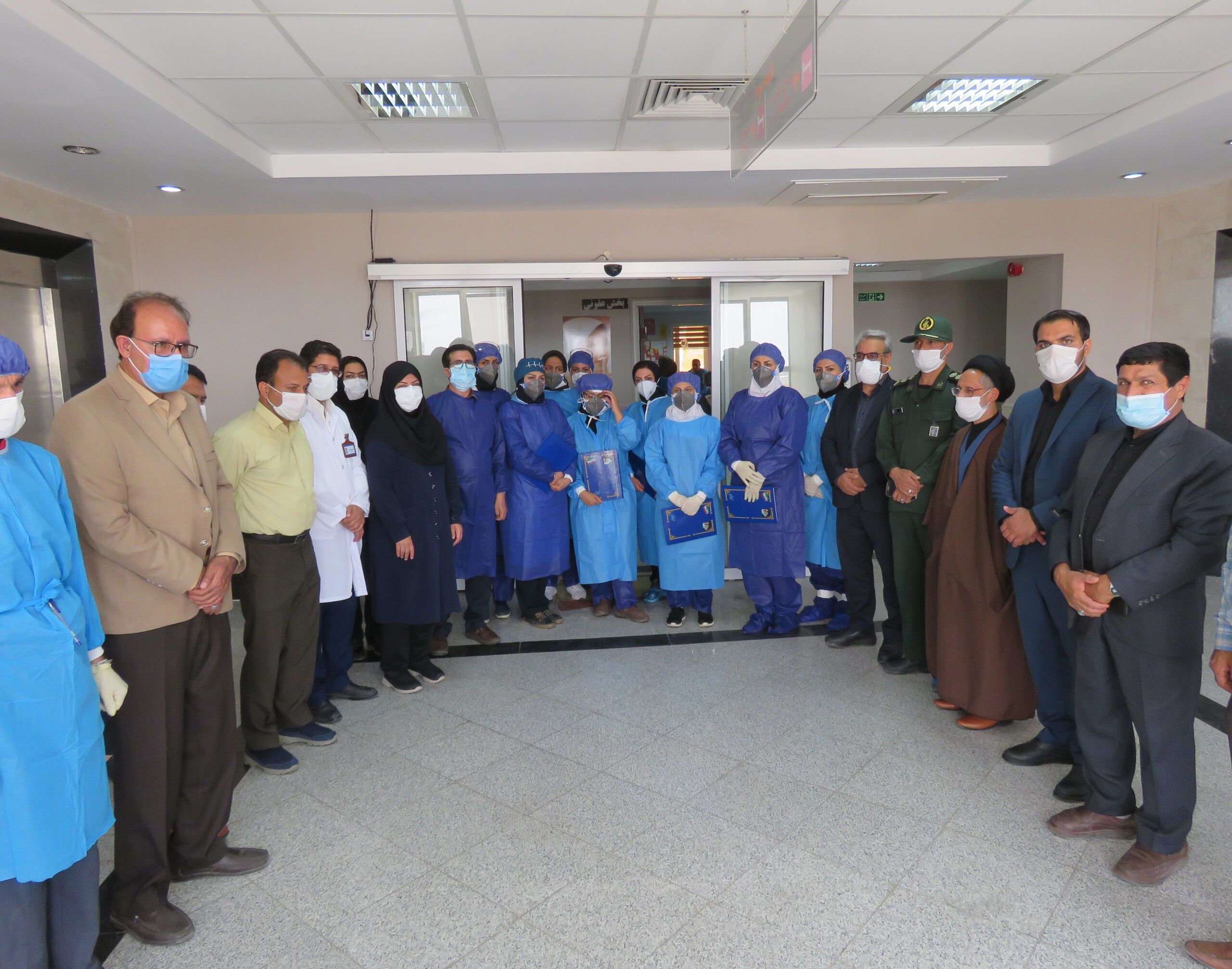 تجلیل از کادر درمان  شهرستان سیرجان به مناسبت هفته امر به معروف و نهی از منکر+تصاویر