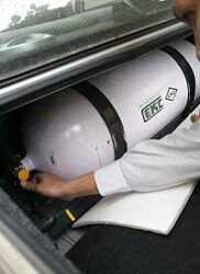 آغاز تعویض رایگان مخازن CNG تاکسی های درون شهری در سیرجان