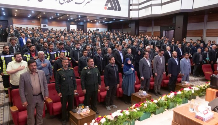 برگزاری آئین تجلیل از کارکنان نمونه شرکت معدنی و صنعتی گل گهر