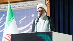 نفوذی‌ها مسئولان را به تصمیمات غلط می‌کشانند