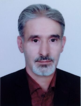 جوانان پشت رهبر انقلاب را خالی نکنند