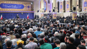 بامعترض حرف می‌زنیم اما اغتشاش‌گر را باید سرجایش نشاند