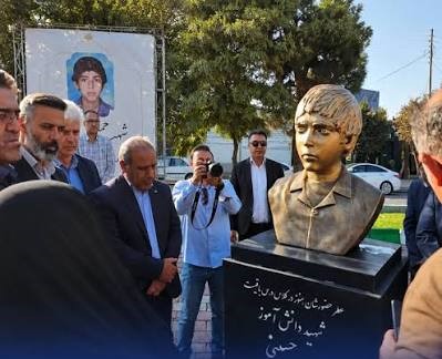 از سردیس کم‌سن‌ و سال‌ترین شهید دانش‌آموز سیرجان رونمایی شد
